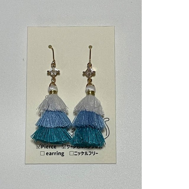 No.248 ドロップビーズのピアス ハンドメイド No.248 ドロップビーズの